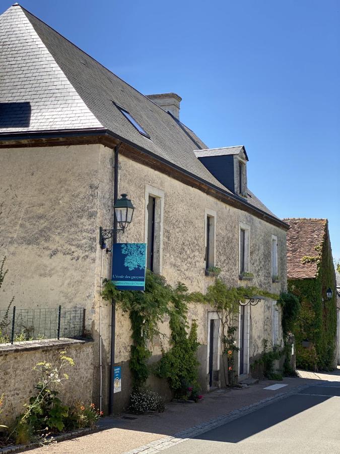 L'Ecole Des Garcons Bed and Breakfast Maigne Buitenkant foto