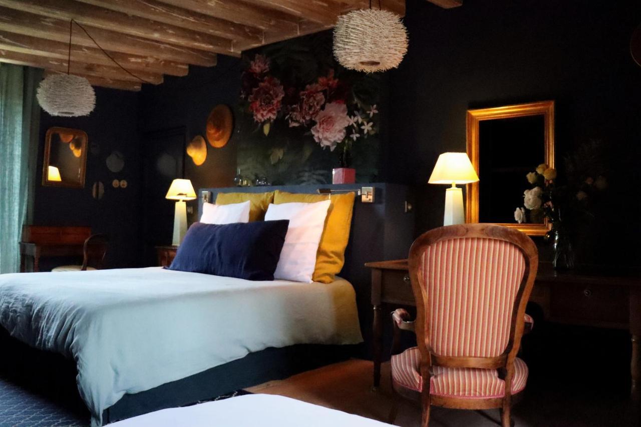 L'Ecole Des Garcons Bed and Breakfast Maigne Buitenkant foto